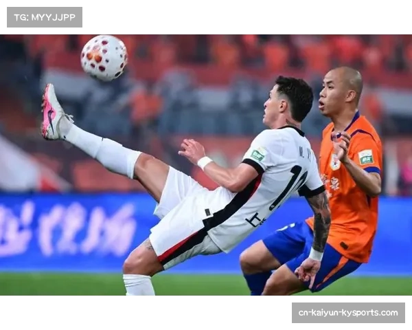 克雷桑任意球破门救主，泰山外援个人能力关键时刻显现